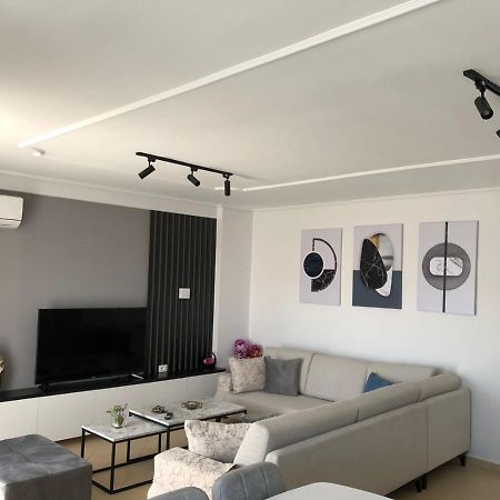 Sea La Vie- Apartment Sarandë エクステリア 写真