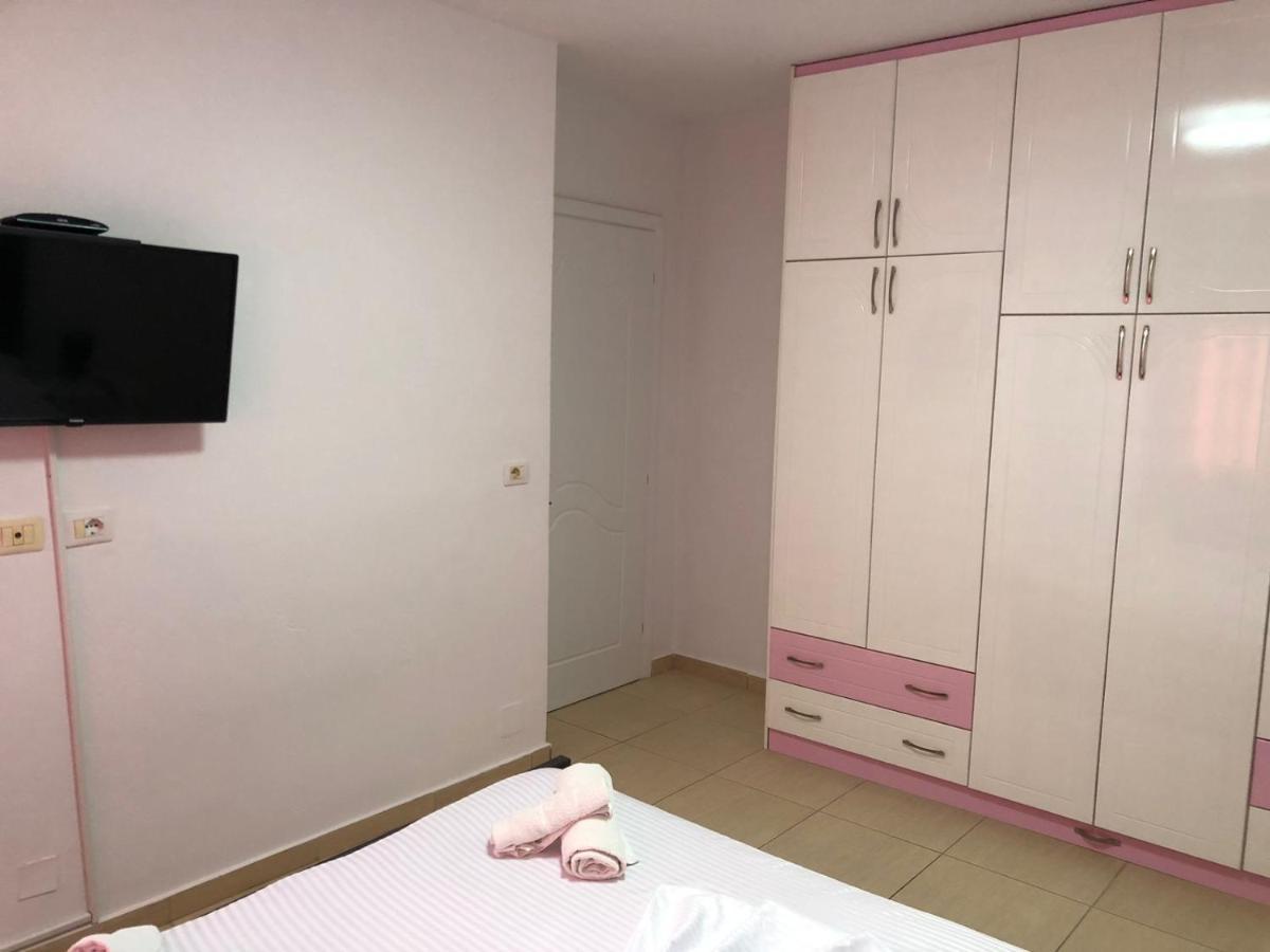 Sea La Vie- Apartment Sarandë エクステリア 写真