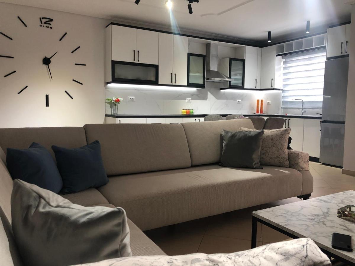 Sea La Vie- Apartment Sarandë エクステリア 写真